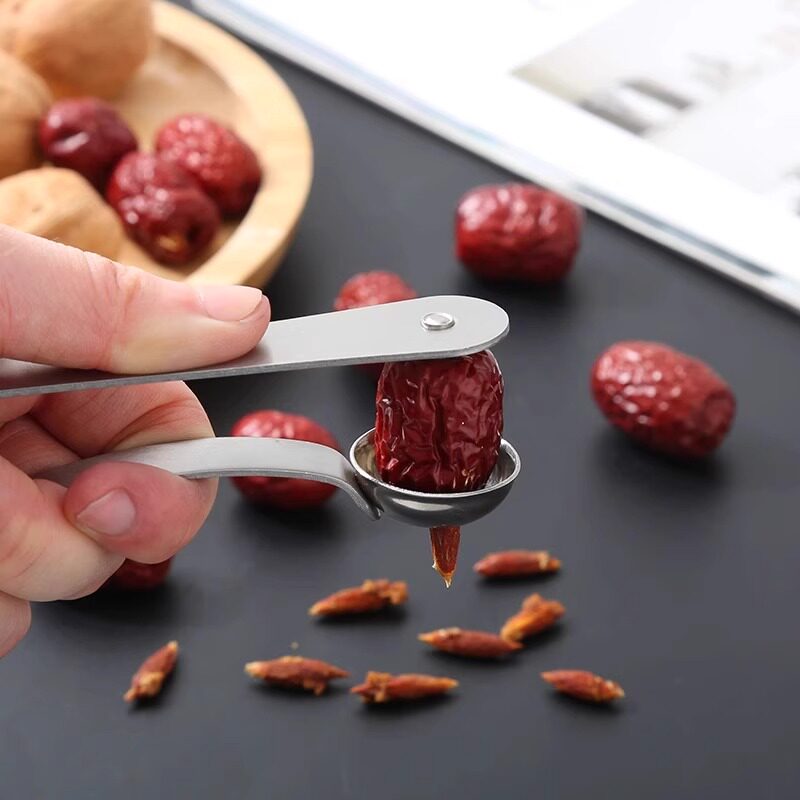 Estrattore di noccioli per dat - Kitchen Job recensione e prezzo