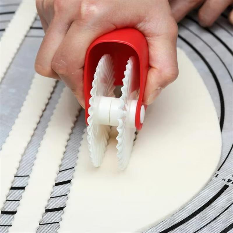 Tagliapasta a Rullo in Plastic - Kitchen Baking Decor recensione e prezzo